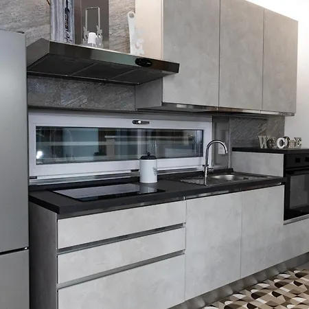 Apartament Margares *
